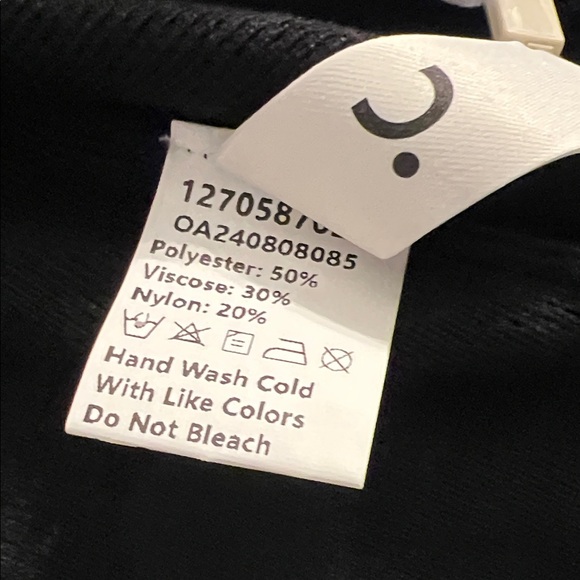 Commense Contrast Ruffle Slim Dress - Picture 8 of 8